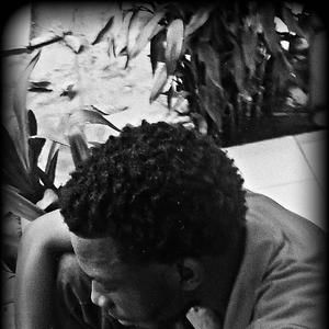 Meet your Posher, Mécène